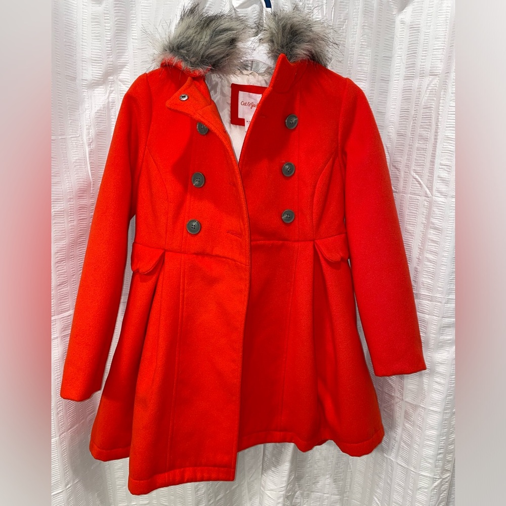 Beautiful red coat, for a girl size medium 7/8